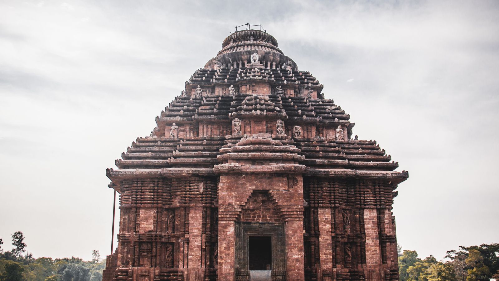 Konark by road