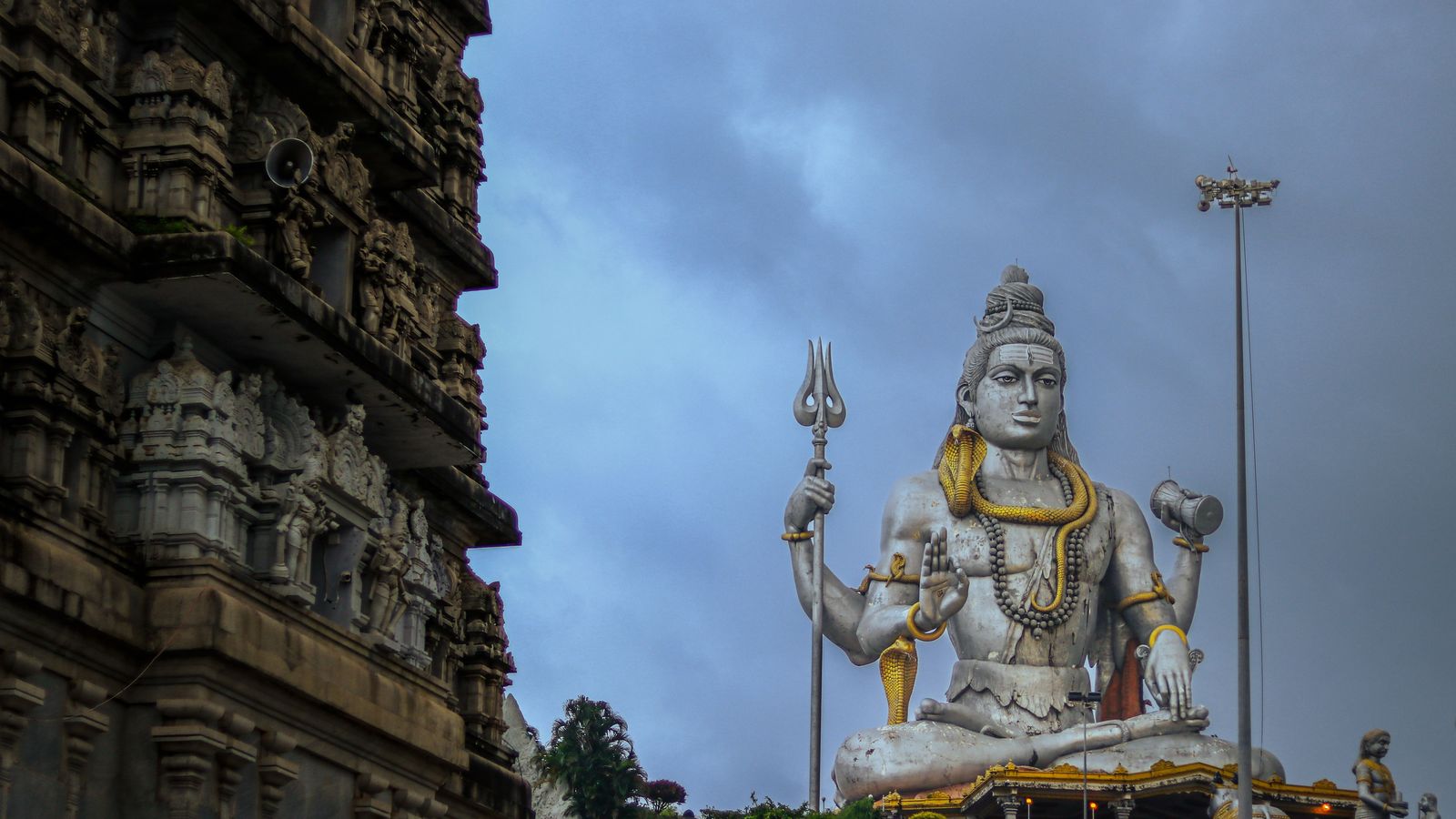 Murudeshwar by road