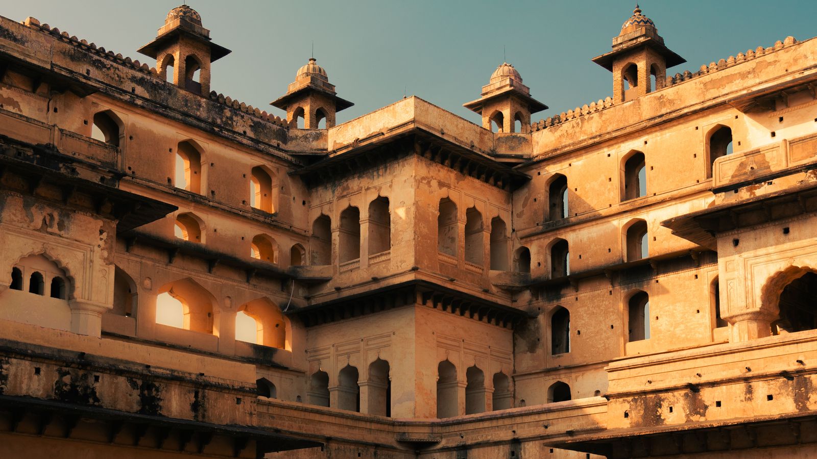 Orchha by road
