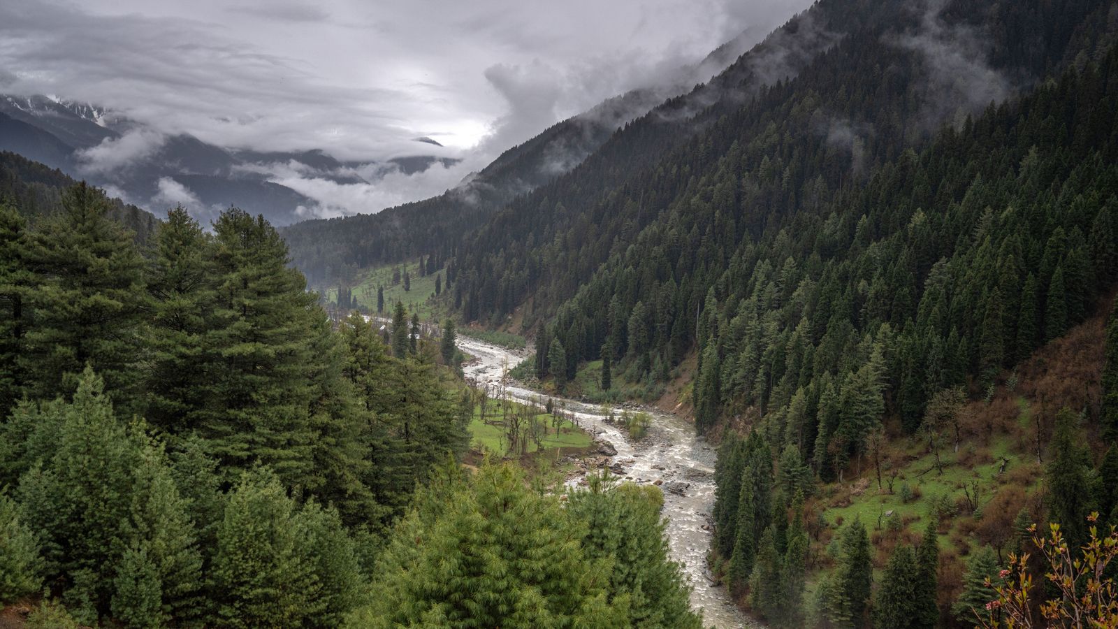Pahalgam by road