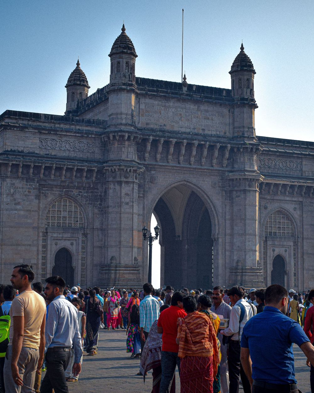 Car rental with driver in Mumbai